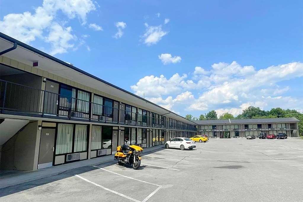 Travelodge By Wyndham Pigeon Forge Dollywood Lane Eksteriør billede